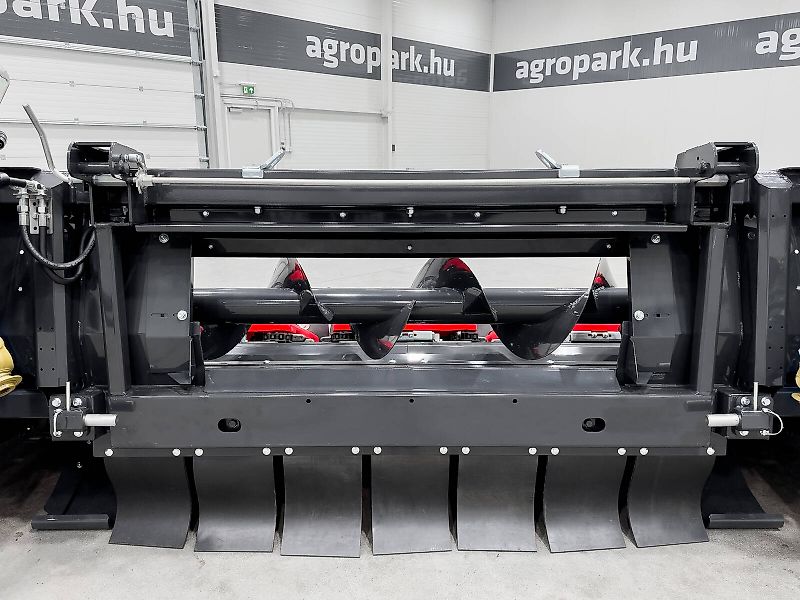 Capello Quasar R6 6 row (75 cm), foldable corn header for John Deere combines