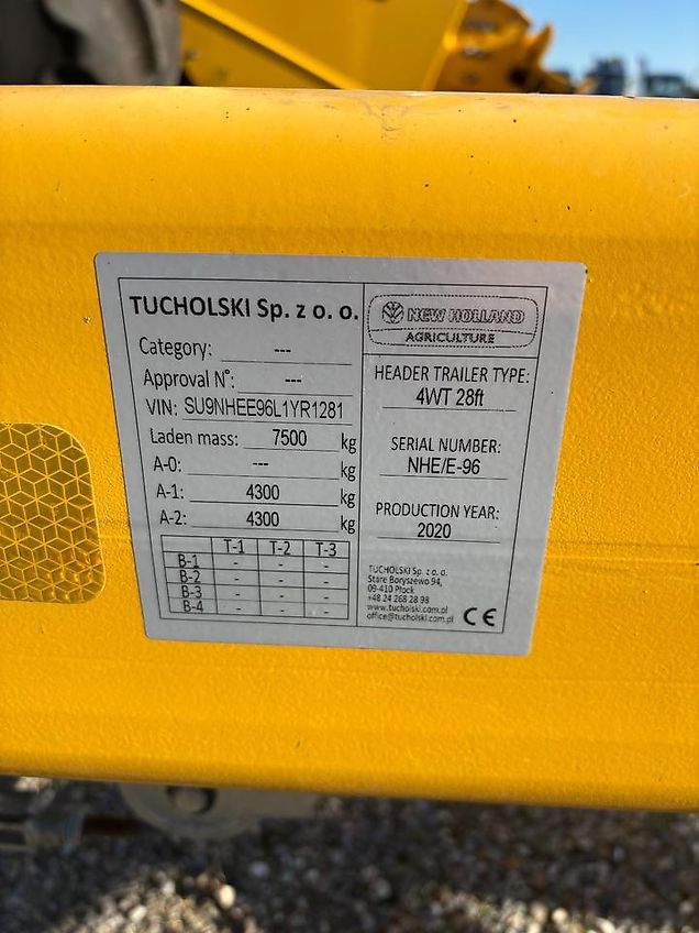 New Holland Schneidwerk VARIFEED 8,53 m | Raps-Kit | 4-Rad 40 kmh