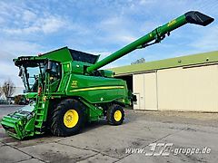 John Deere T660