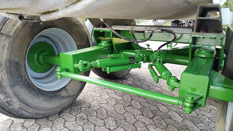 Meyer-Lohne Rekordia Güllefass Wasserwagen 6000 Liter Vakumkompressor Güllewagen 6000 Liter Wassefass 6000 Liter zum Wässern von Anpflanzungen Tandemachse