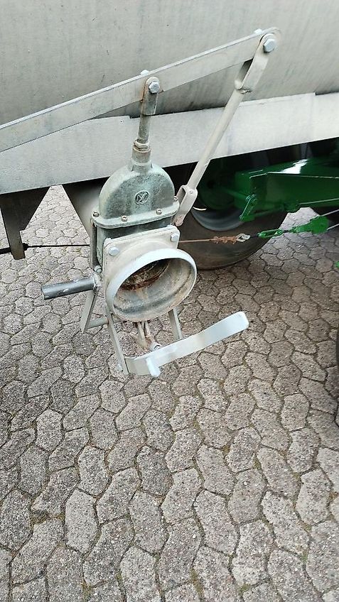 Meyer-Lohne Rekordia Güllefass Wasserwagen 6000 Liter Vakumkompressor Güllewagen 6000 Liter Wassefass 6000 Liter zum Wässern von Anpflanzungen Tandemachse