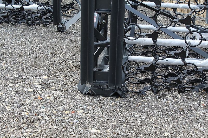 SAT Wiesenschleppe, Wiesenegge - Aktion