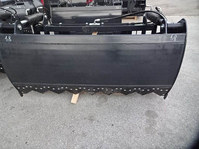 H L M - Siloschneidschaufel - 1,6 Meter  -- 1,8 Meter - Hydraulisch - Scheidmesser Siloschneidschaufel - hydraulisch mit 2 Hydraulikzylinder - Breite 1,6 Meter / oder Breite 1,8 Meter