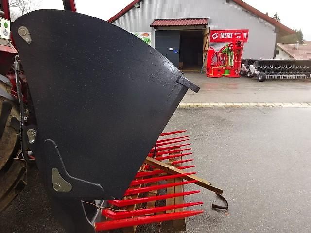 H L M - Siloschneidschaufel - 1,6 Meter  -- 1,8 Meter - Hydraulisch - Scheidmesser Siloschneidschaufel - hydraulisch mit 2 Hydraulikzylinder - Breite 1,6 Meter / oder Breite 1,8 Meter