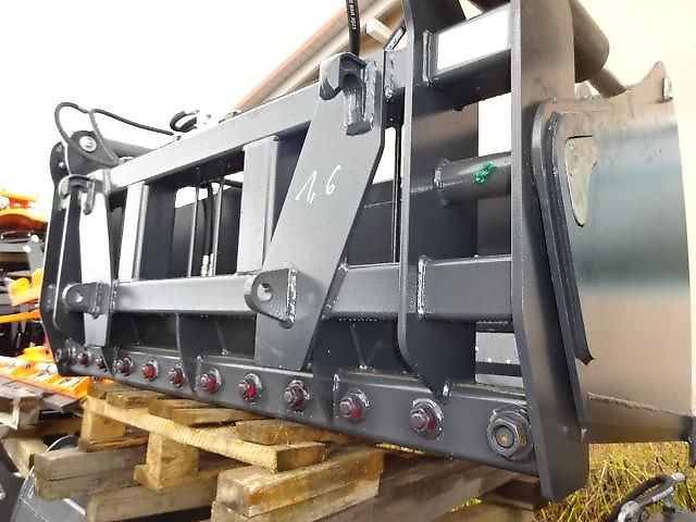 H L M - Siloschneidschaufel - 1,6 Meter  -- 1,8 Meter - Hydraulisch - Scheidmesser Siloschneidschaufel - hydraulisch mit 2 Hydraulikzylinder - Breite 1,6 Meter / oder Breite 1,8 Meter