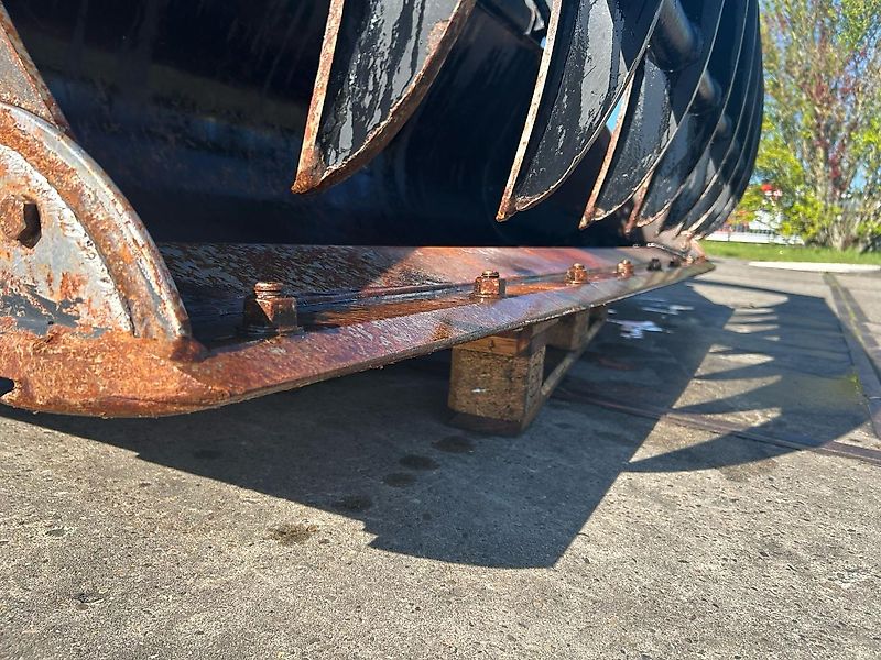 JCB Pelikaanbak 2,45 Q-fit