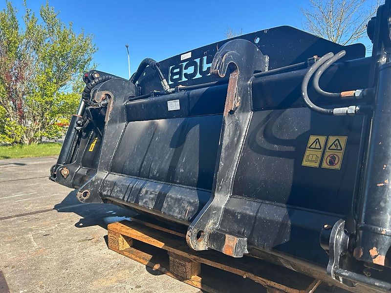 JCB Pelikaanbak 2,45 Q-fit