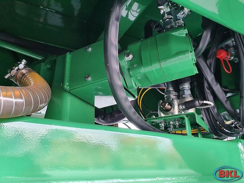 Vaia NL 28 Muldenkipper