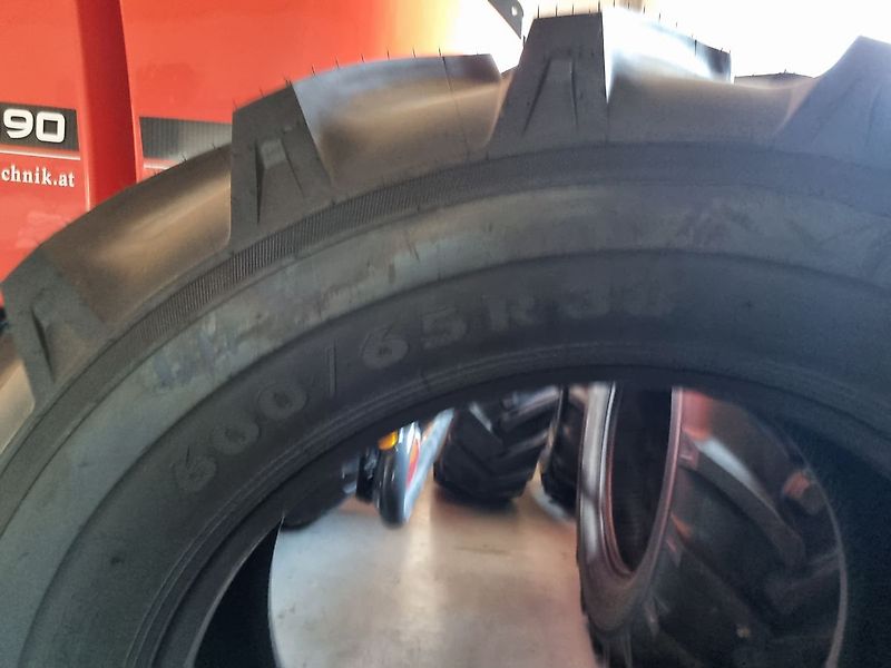 Nokian Multiplus 600/65 R38 + 500/65 R28