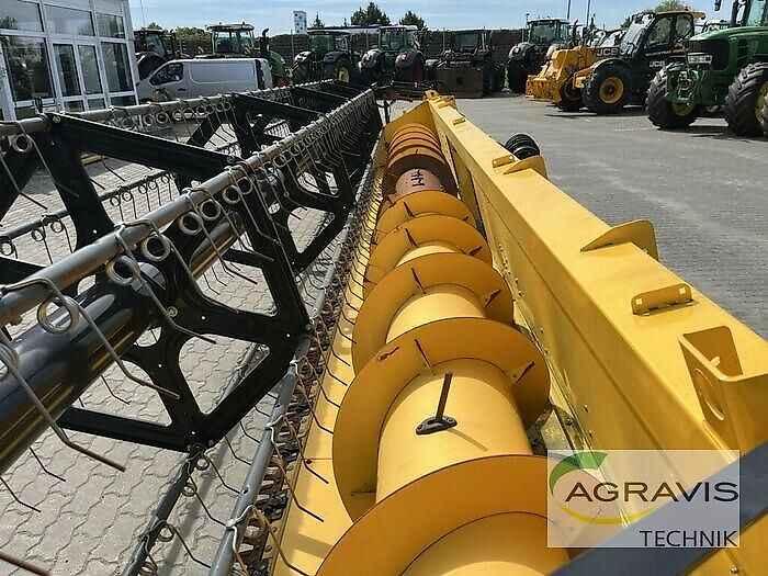 New Holland VARIFEED 8,53 M HD 28