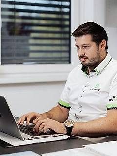 Kontaktpersona Kungs Blaz BERA